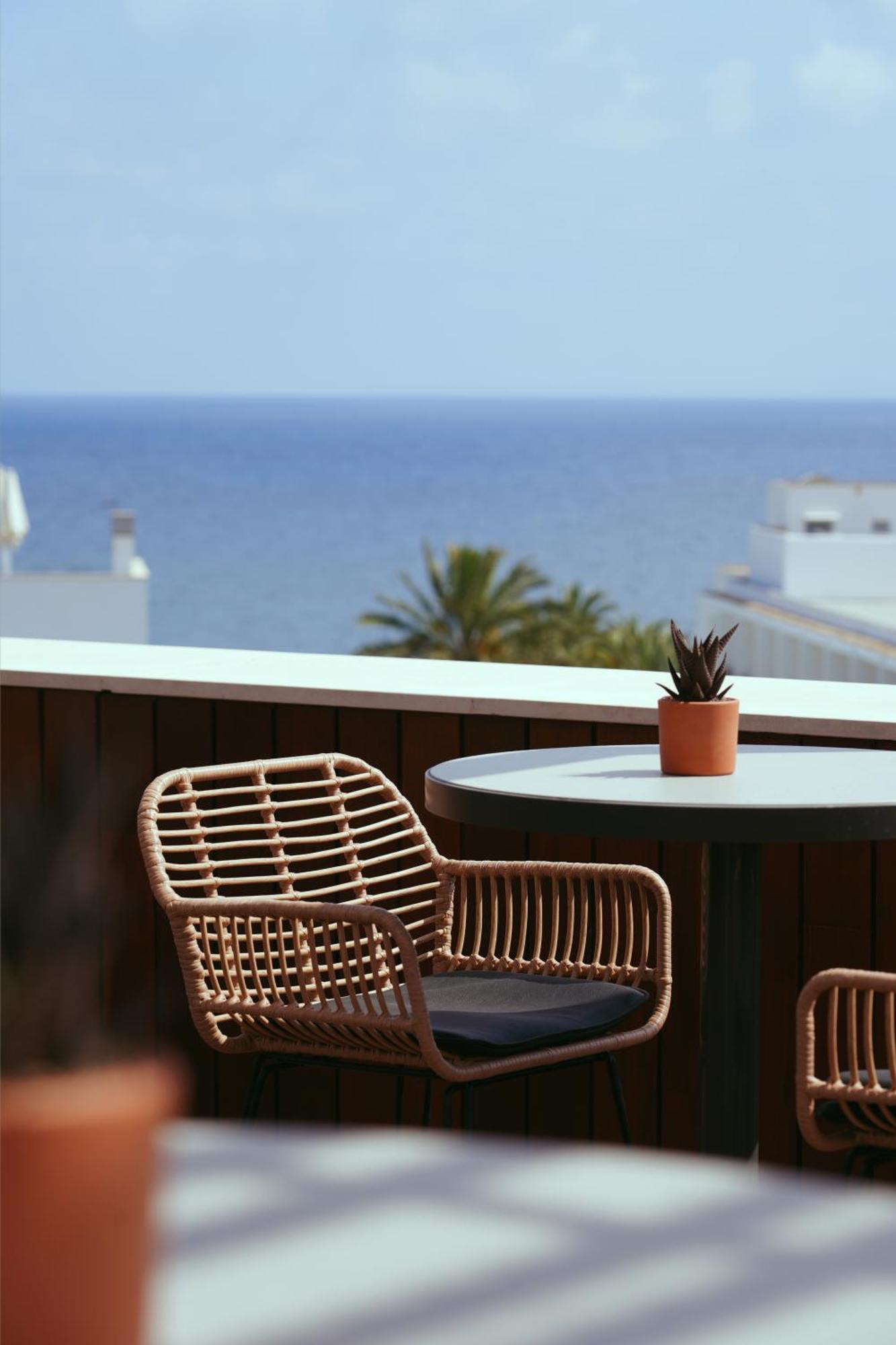 Aguas De Ibiza Grand Luxe Hotel - Small Luxury Hotel Of The World Santa Eularia des Riu Ngoại thất bức ảnh Hotel